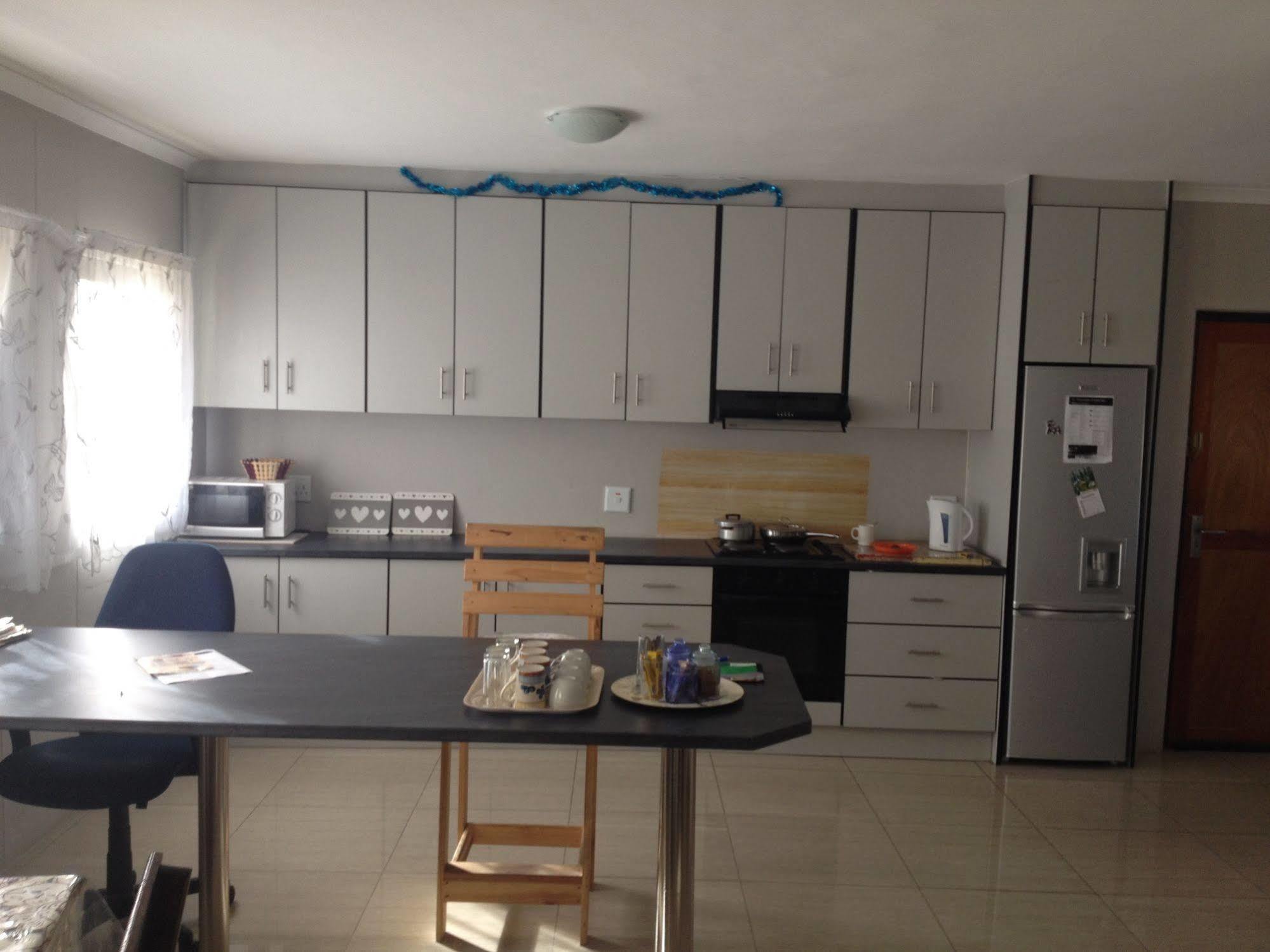 Jessma Bed And Breakfast Walvis Bay Bagian luar foto